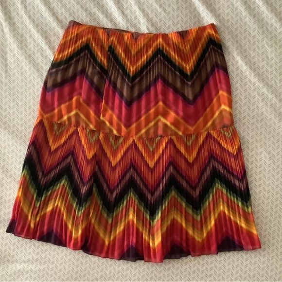 Sunny Leigh multicolored skirt - Picture 1 of 2